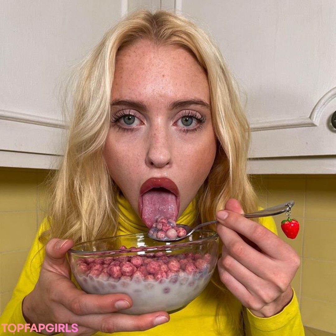 Foto desnuda filtrada de OnlyFans de Chloe Cherry #12