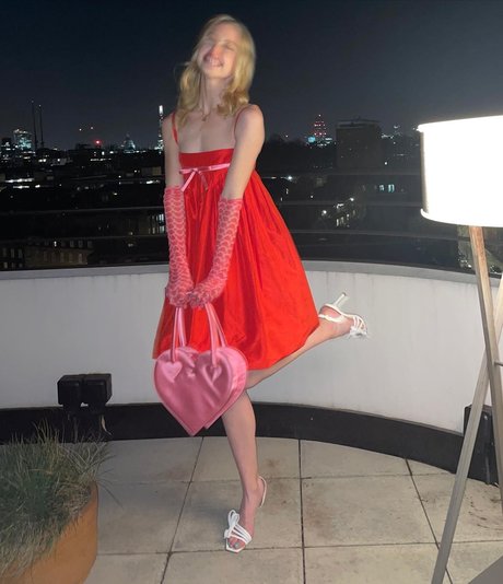 Chloe Cherry