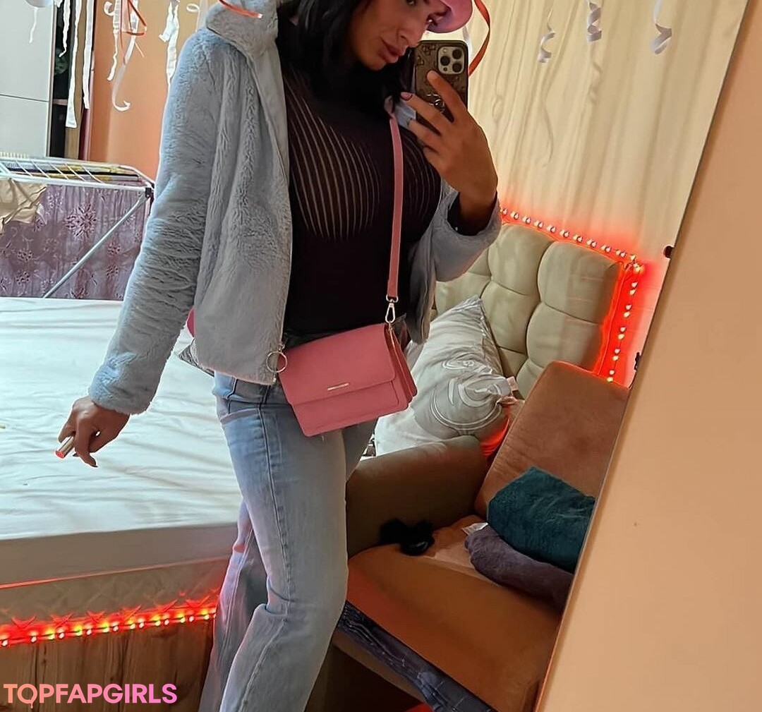 Foto desnuda filtrada de OnlyFans de Giulia Daqna #232