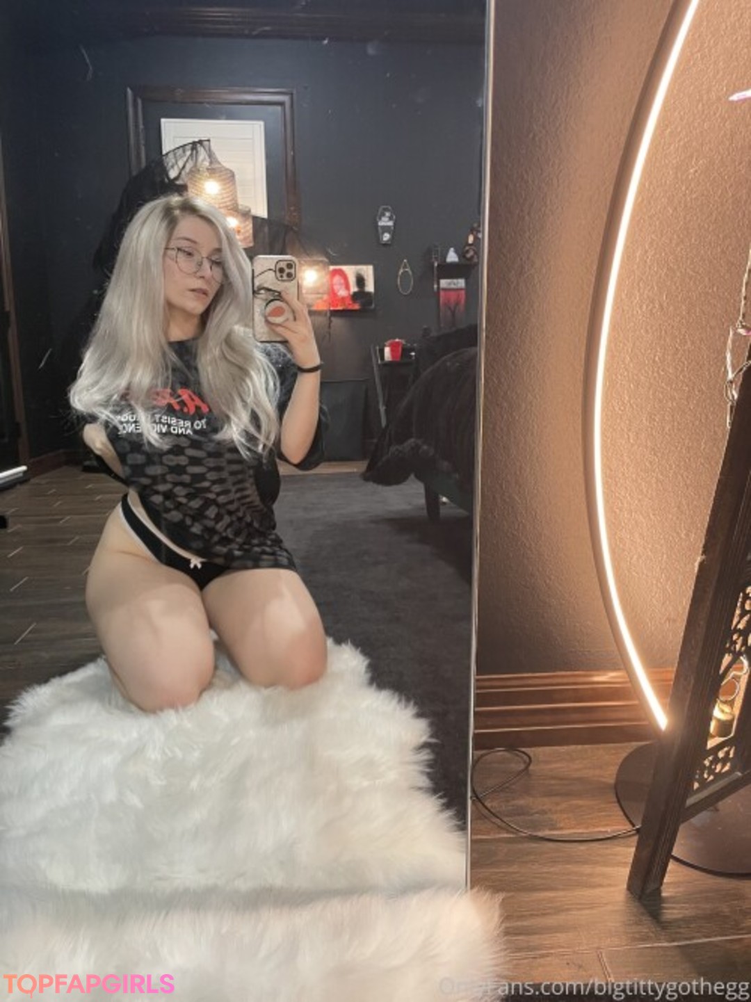 Foto desnuda filtrada de OnlyFans de Bigtittygothegg #391