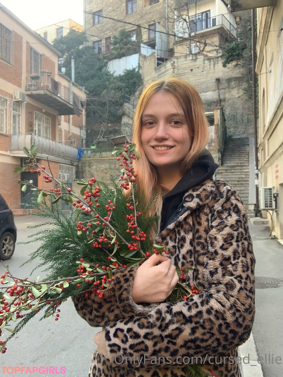 Foto desnuda filtrada de OnlyFans de Cursed Ellie #3