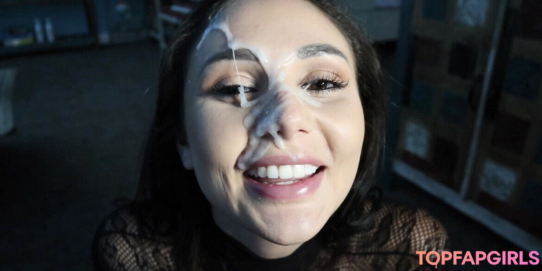 Foto desnuda filtrada de OnlyFans de Ariana Marie #1111