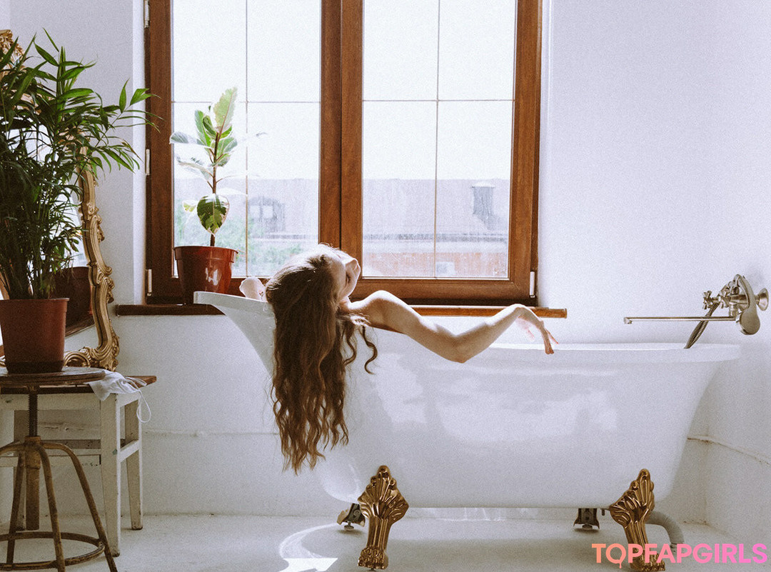 Foto desnuda filtrada de OnlyFans de Mila Amour #1571