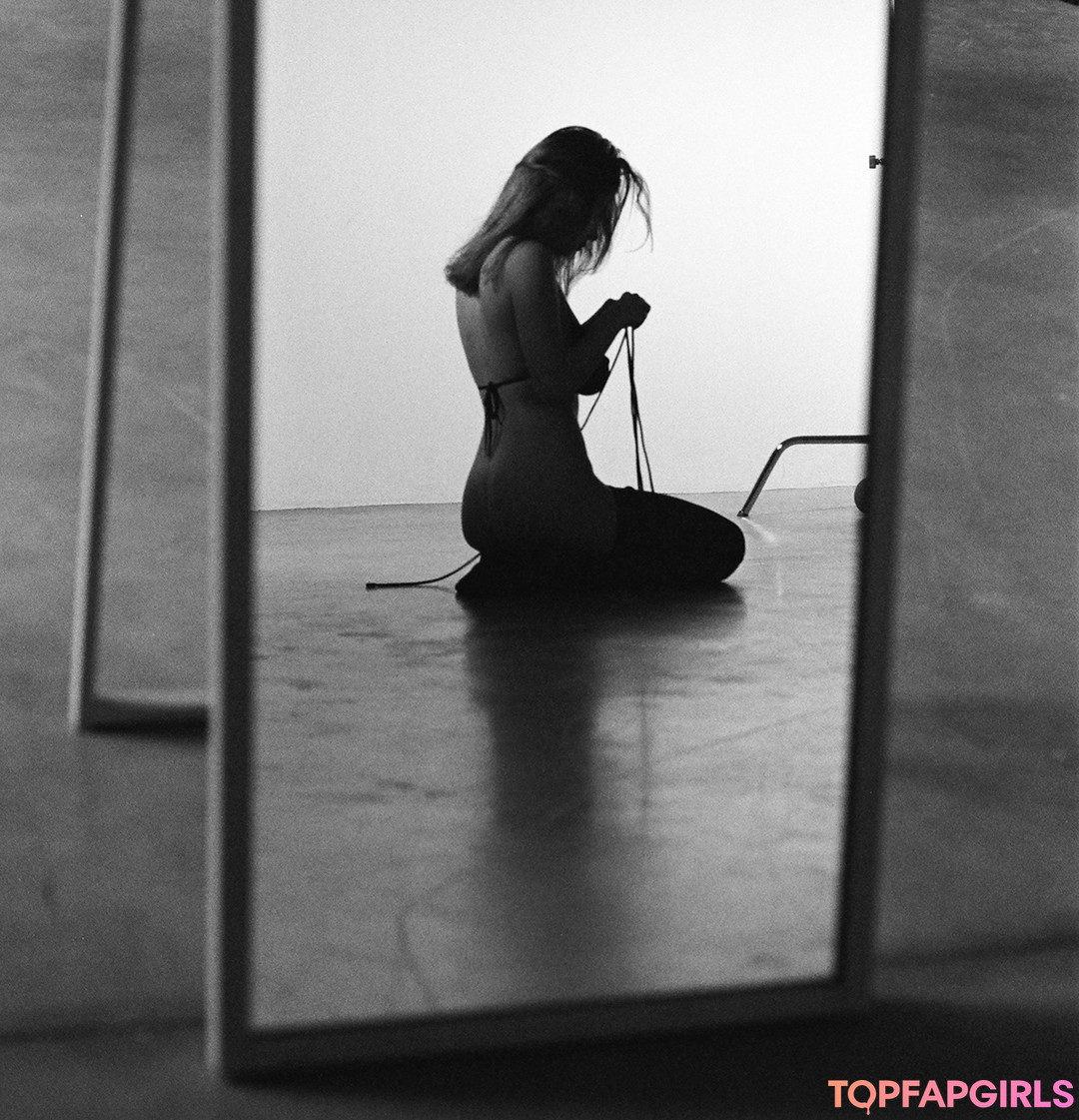 Foto desnuda filtrada de OnlyFans de Mila Amour #718