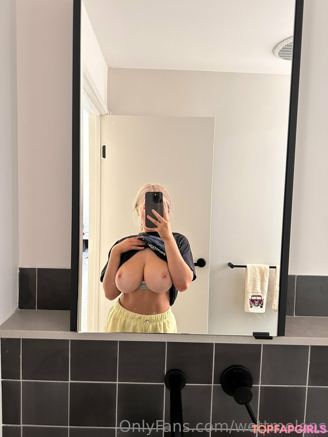 Foto desnuda filtrada de OnlyFans de Wettmelons #2600