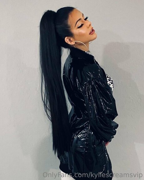 Kylie Screams