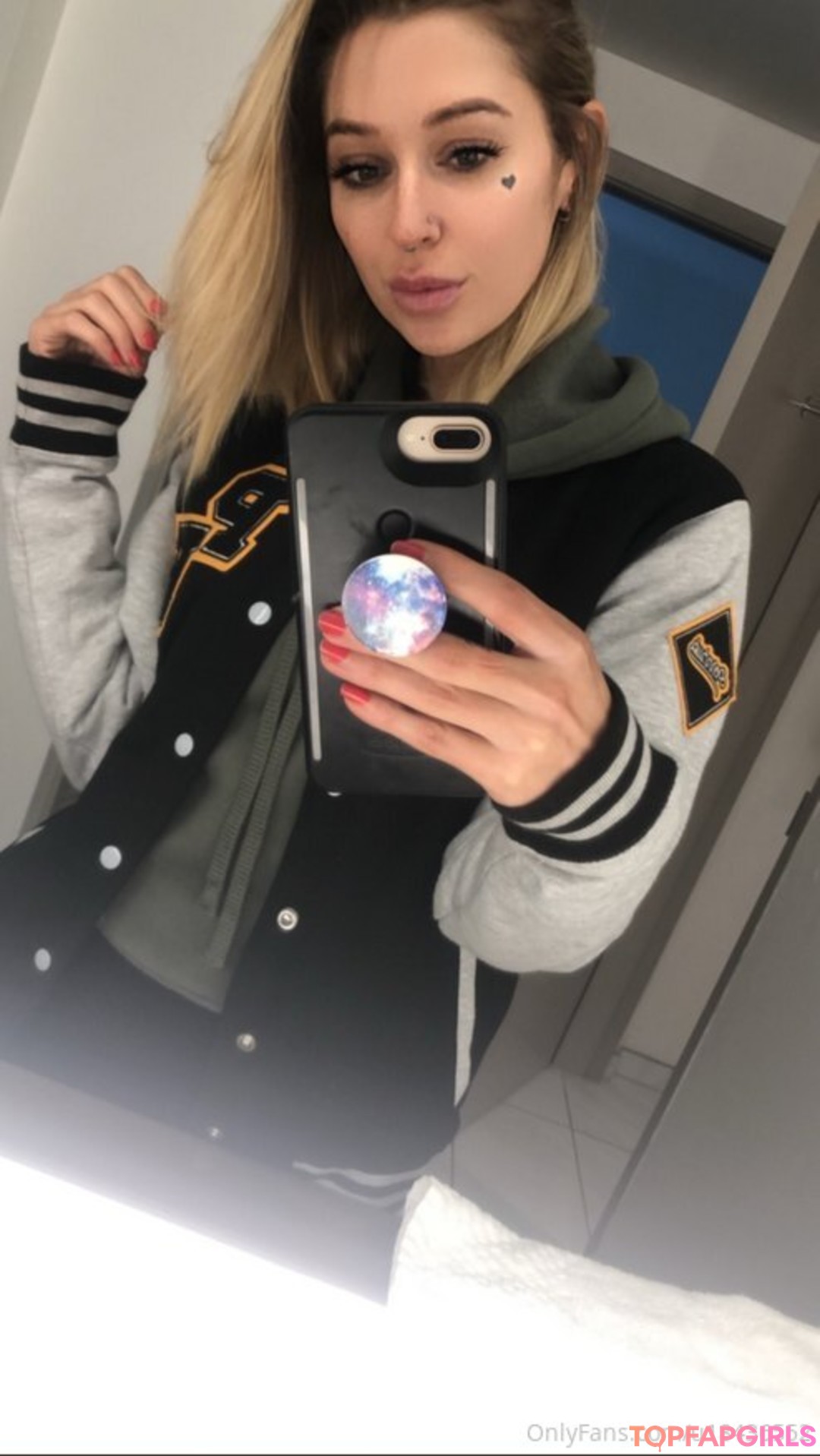 Foto desnuda filtrada de OnlyFans de Kleio Valentien #336