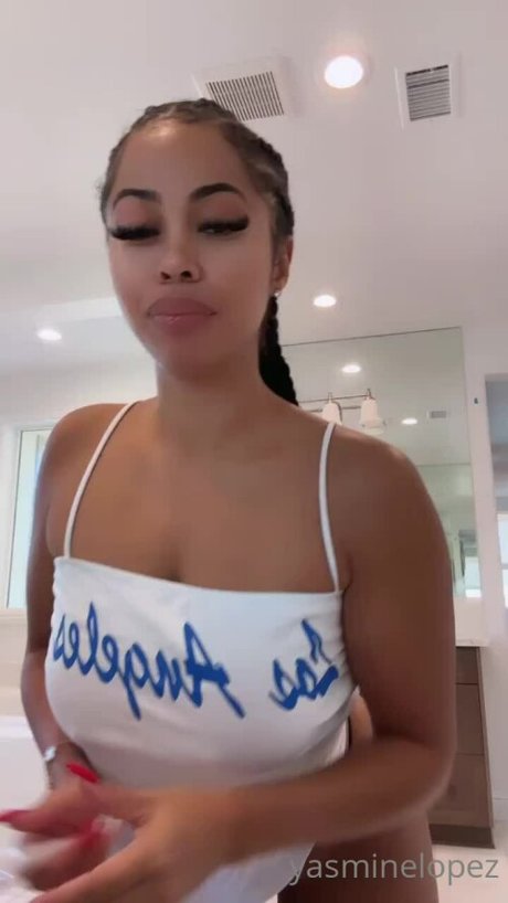 Yasmine Lopez