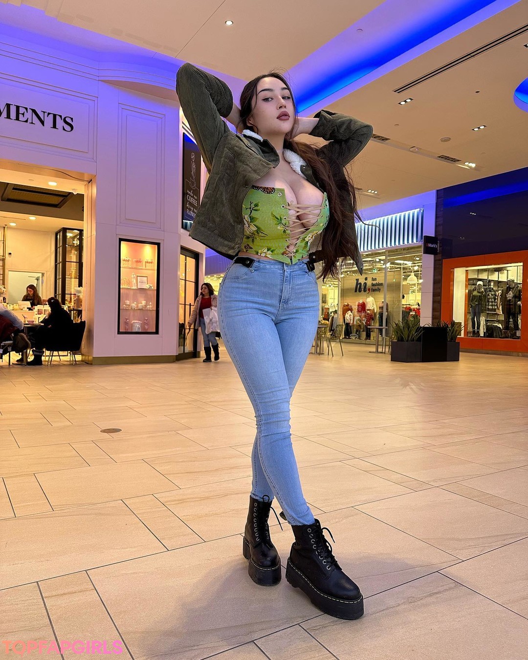 Foto desnuda filtrada de OnlyFans de Louisa Khovanski #1105