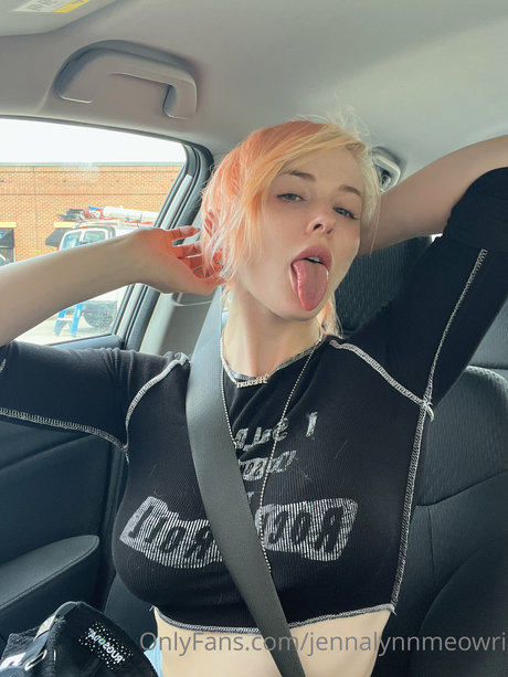 Jenna Lynn Meowri