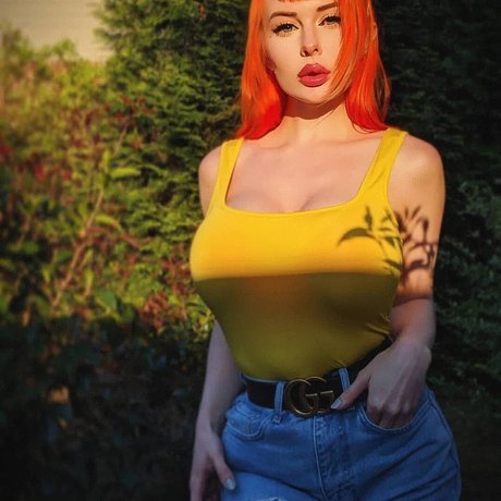 Jenna Lynn Meowri