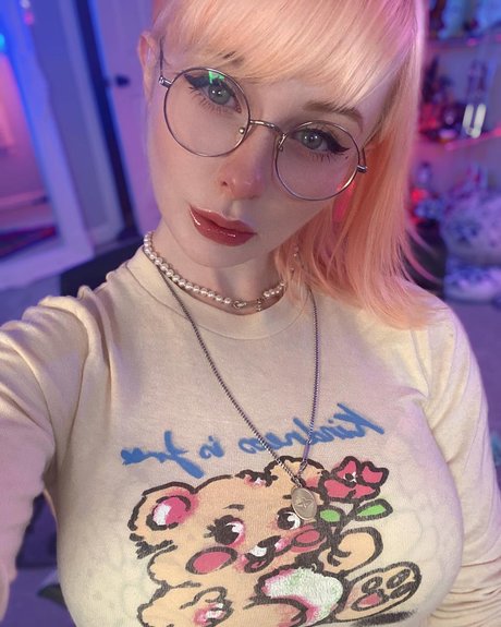Jenna Lynn Meowri