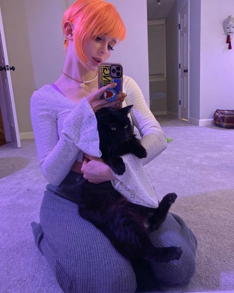 Jenna Lynn Meowri
