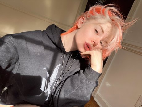 Jenna Lynn Meowri