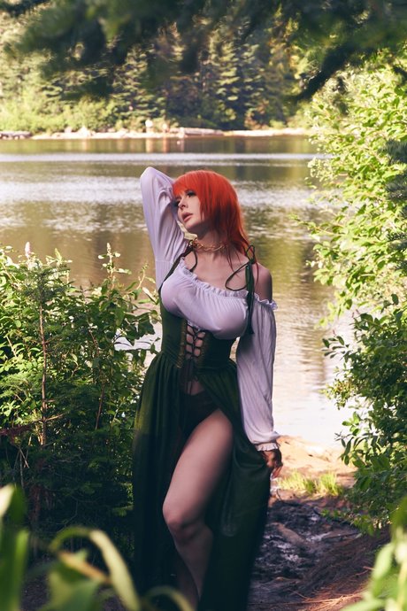 Jenna Lynn Meowri