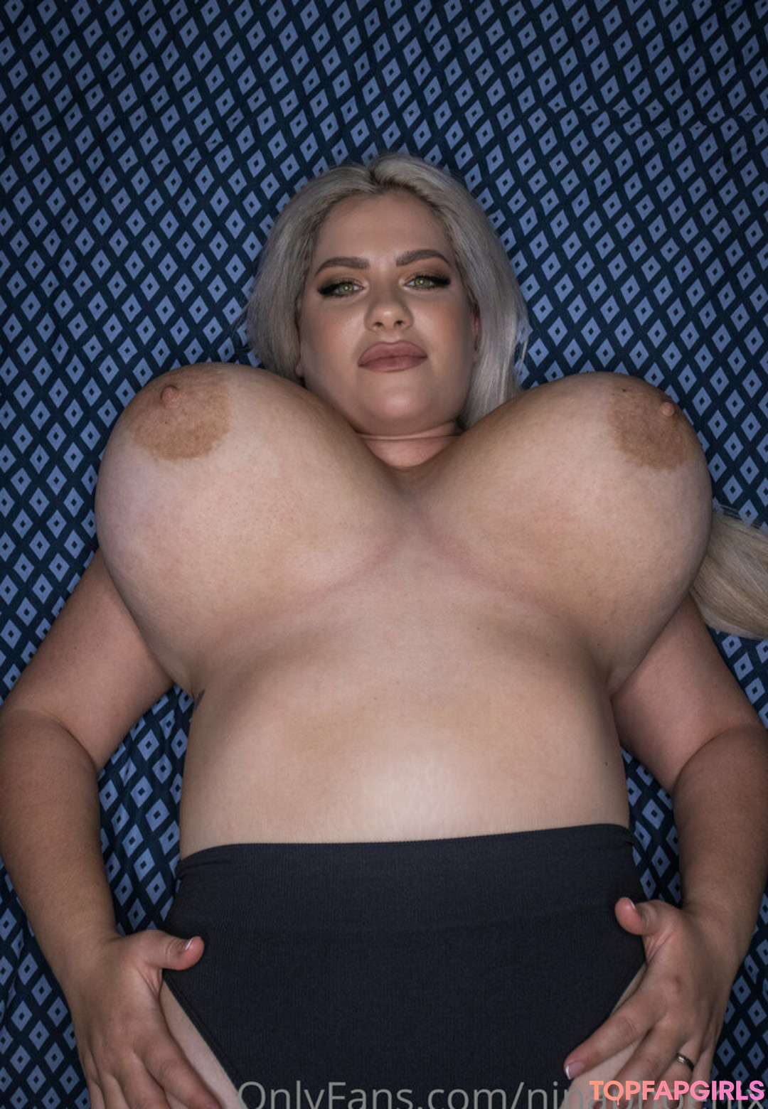 Foto desnuda filtrada de OnlyFans de Ninaphoenix #512 Foto desnuda filtrada de OnlyFans de Ninaphoenix #512