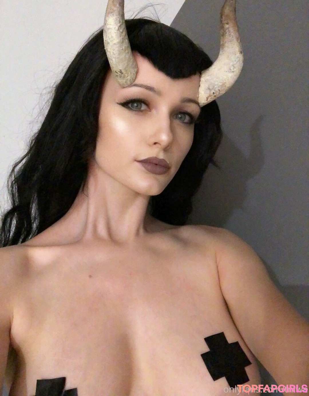 Foto desnuda filtrada de OnlyFans de Tniwe #2399