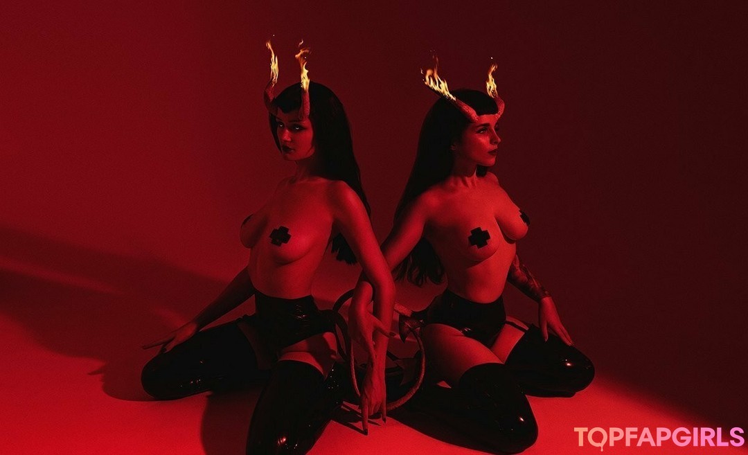 Foto desnuda filtrada de OnlyFans de Tniwe #2402