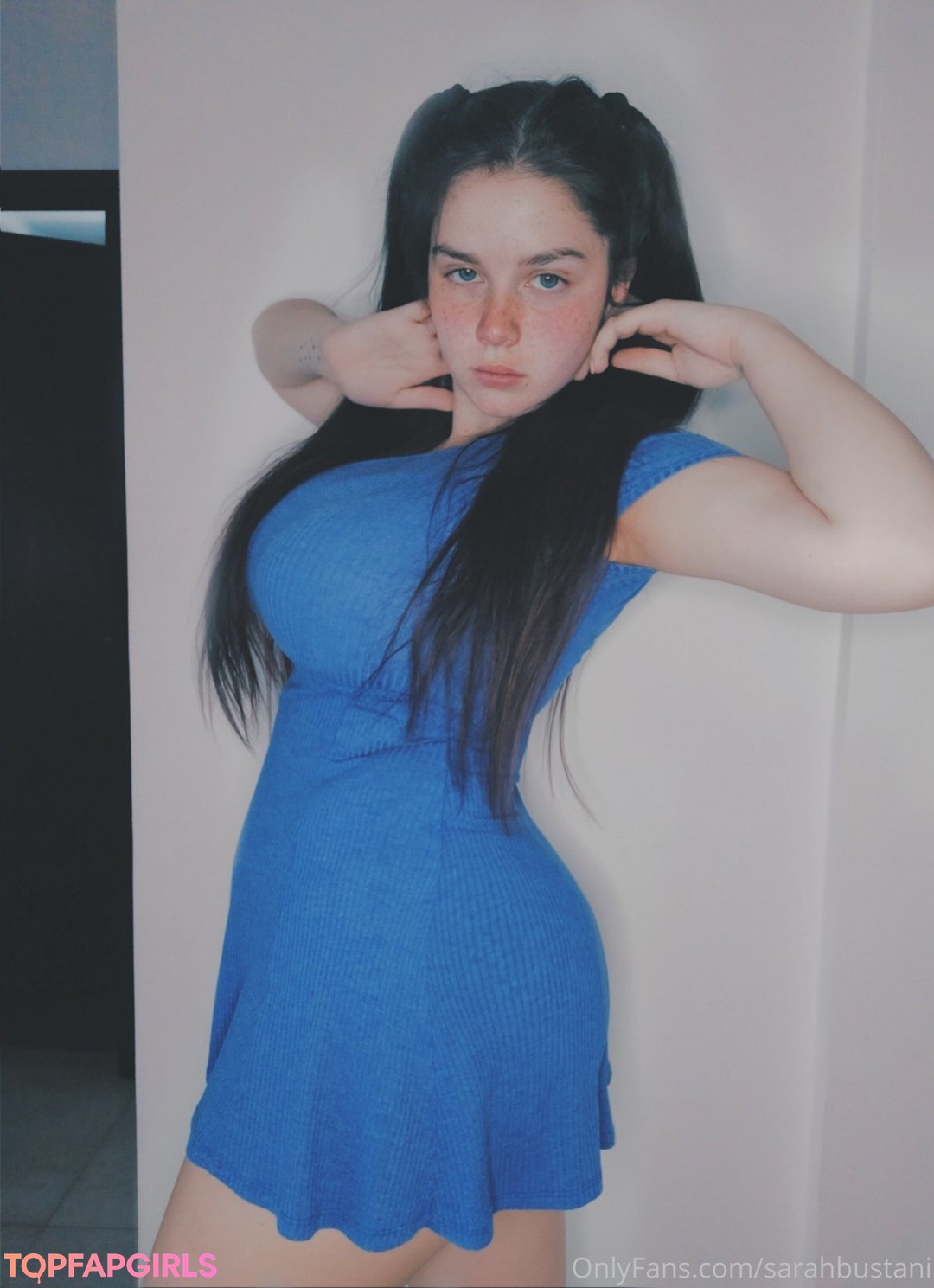 Foto desnuda filtrada de OnlyFans de Sarah Bustani #12