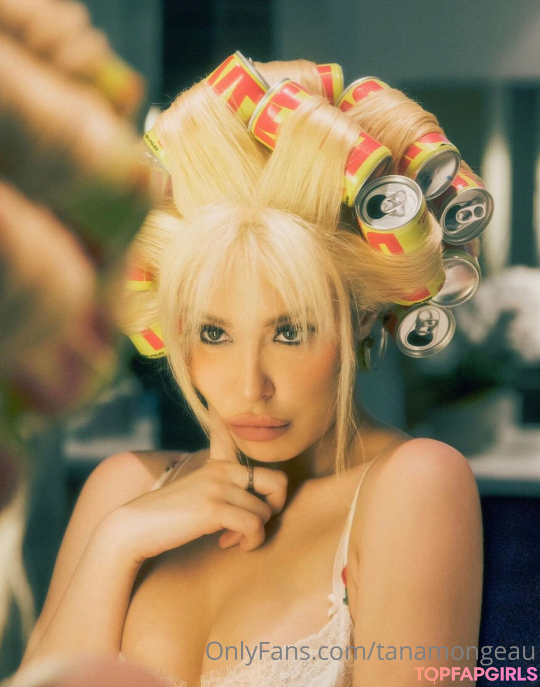 Foto desnuda filtrada de OnlyFans de Tana Mongeau #7