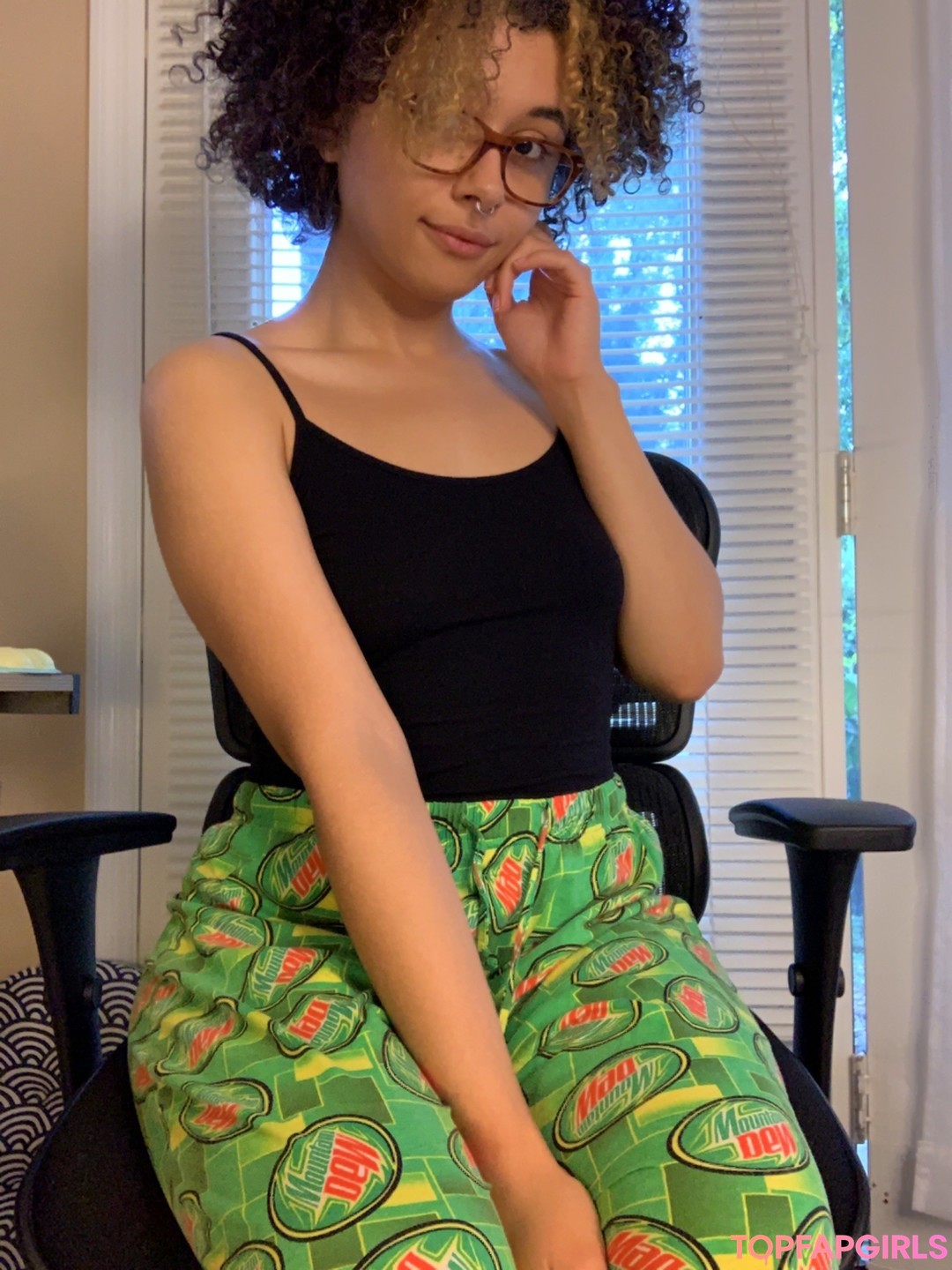 Foto desnuda filtrada de OnlyFans de Irlupdog #177