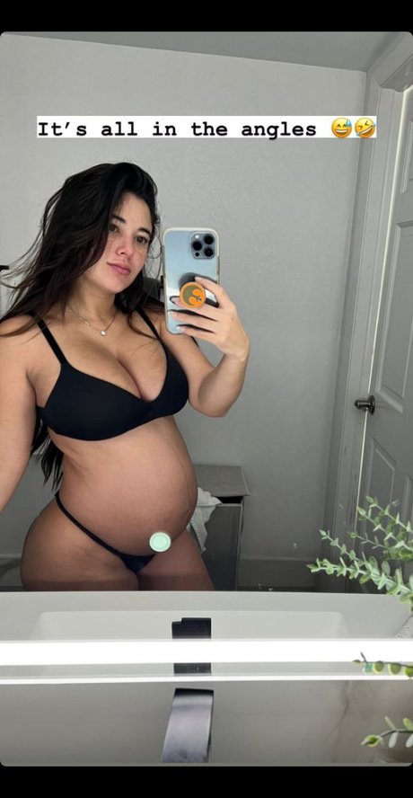 Angie Varona