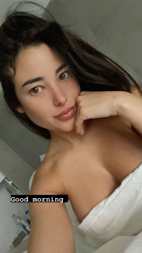 Angie Varona