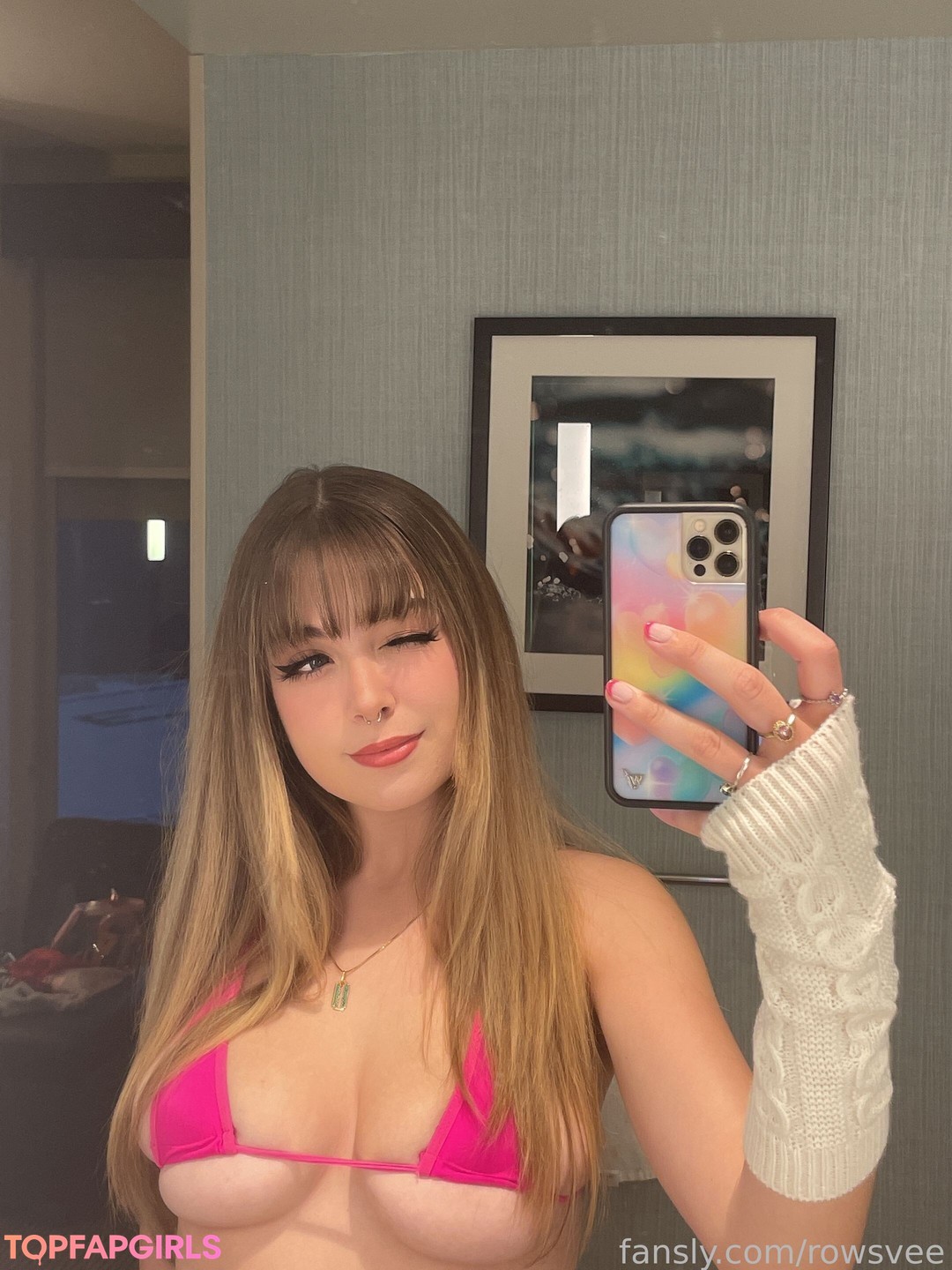 Foto desnuda filtrada de OnlyFans de Rowsvee #1123