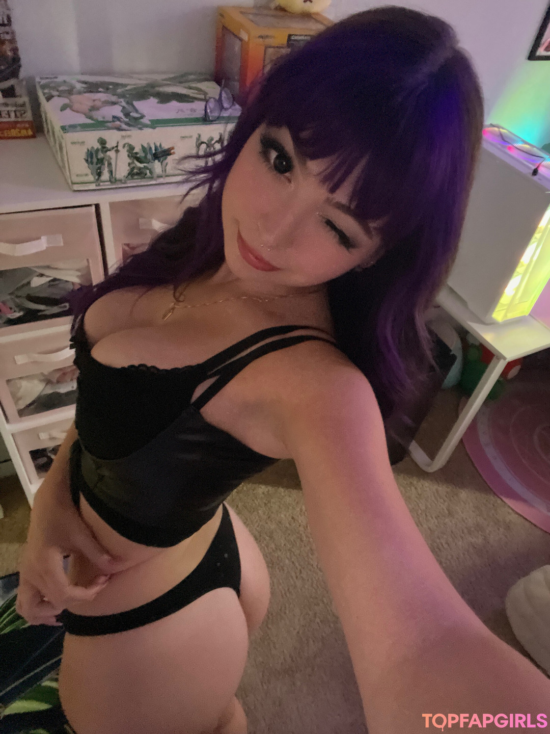 Foto desnuda filtrada de OnlyFans de Rowsvee #1305