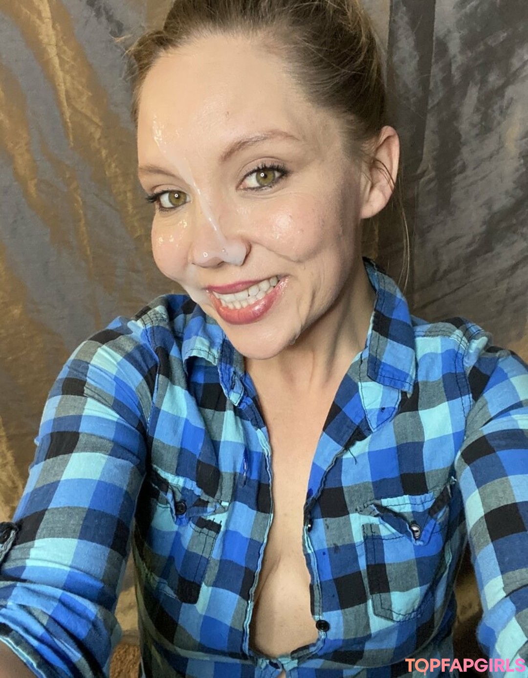 Foto desnuda filtrada de OnlyFans de Isabella Lee #212 Foto desnuda filtrada de OnlyFans de Isabella Lee #212