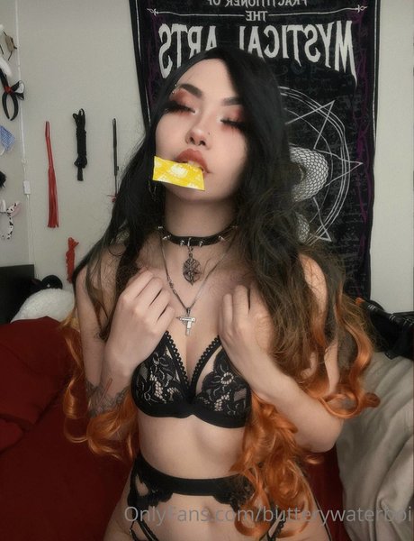 Emi Bunny