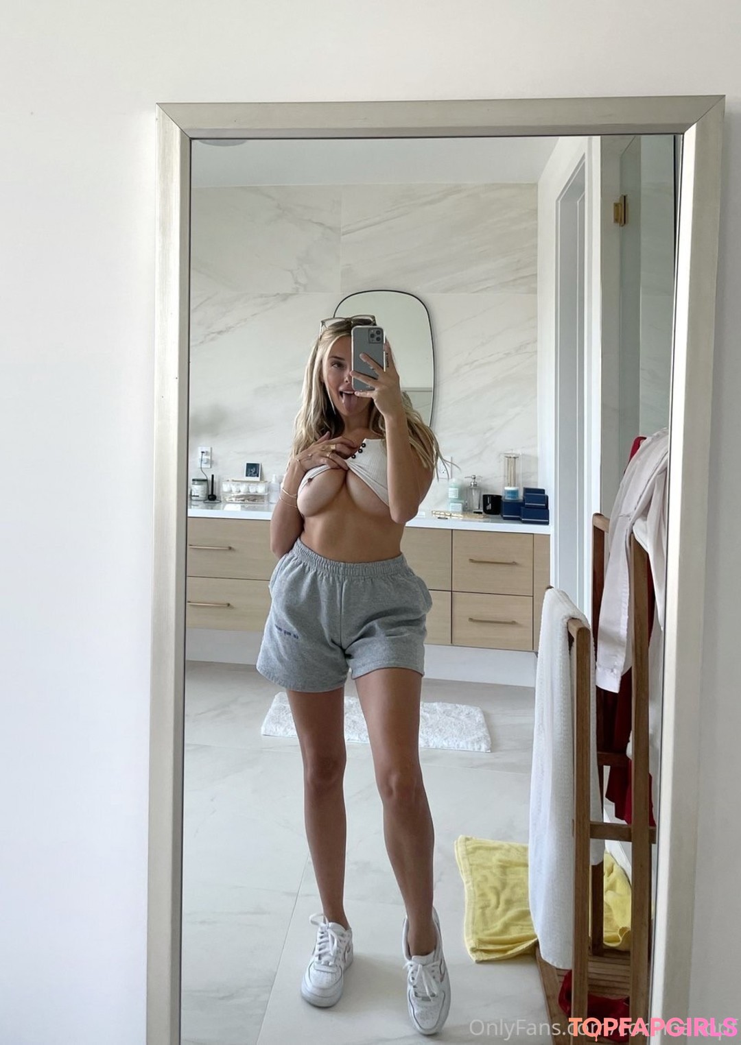 Foto desnuda filtrada de OnlyFans de Corinna Kopf #175
