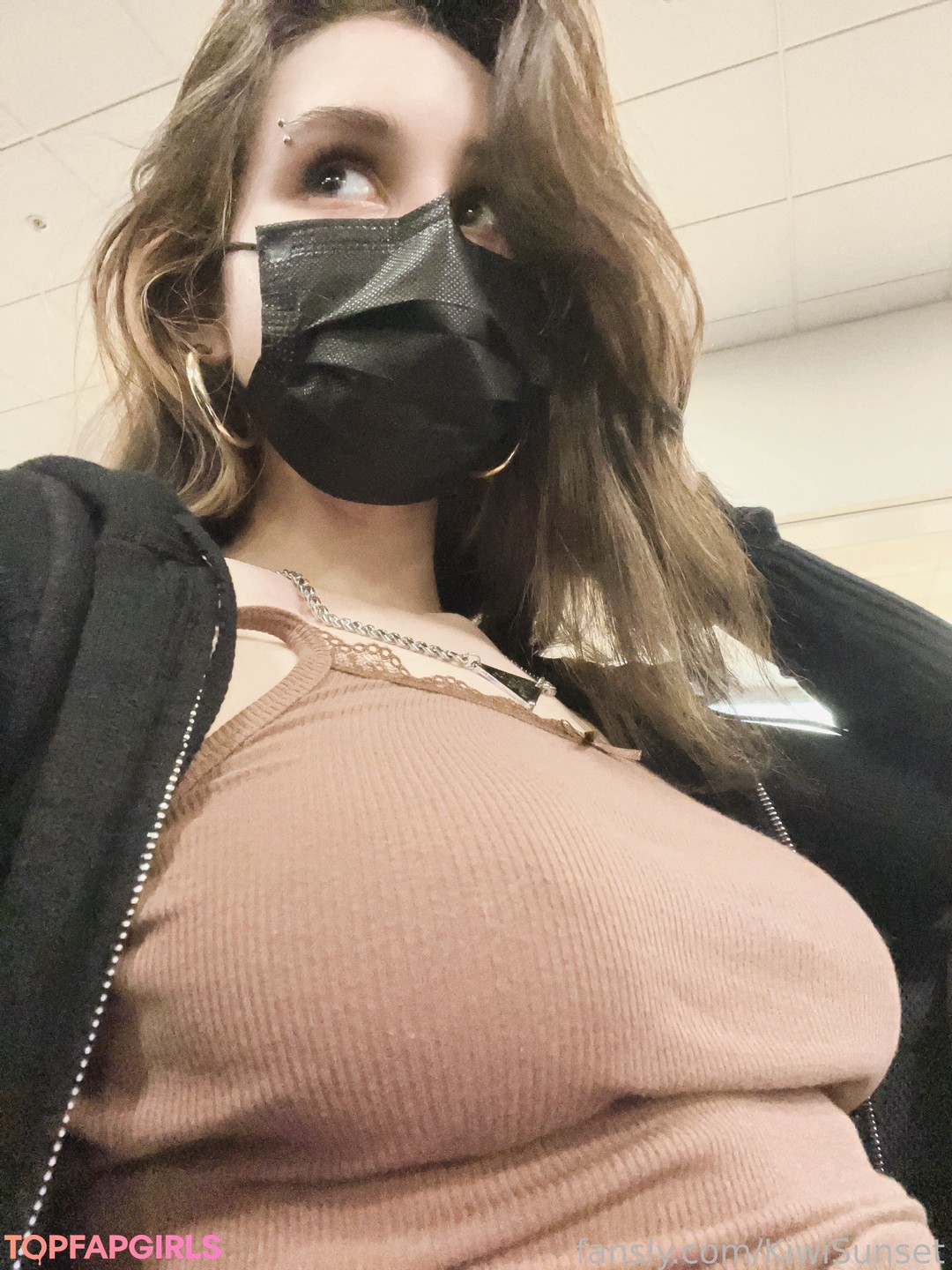 Foto desnuda filtrada de OnlyFans de Kiwi Sunset #1038