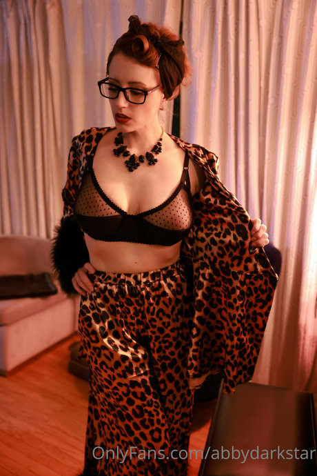 Abby Dark star