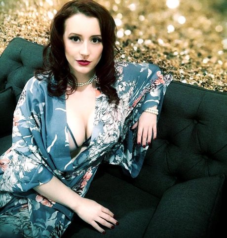 Abby Dark star