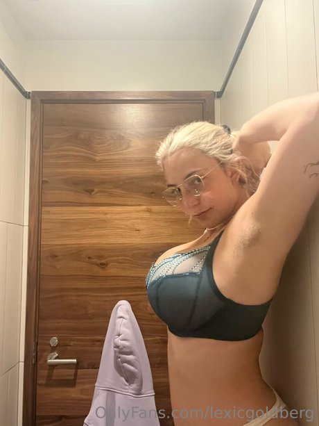 Foto desnuda filtrada de OnlyFans de Lexi Cayla