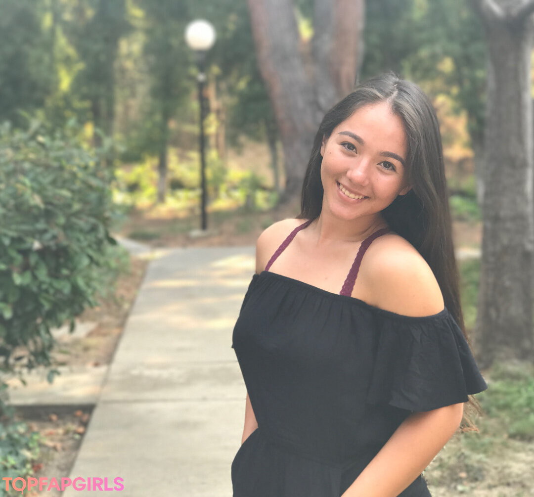 Foto desnuda filtrada de OnlyFans de Eliza Chau #249