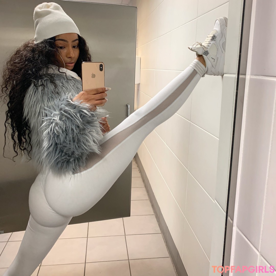 Foto desnuda filtrada de OnlyFans de Rubixrose #148