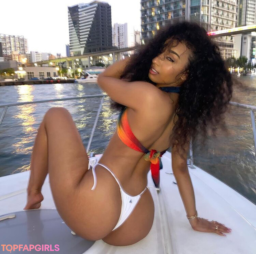 Foto desnuda filtrada de OnlyFans de Rubixrose #286