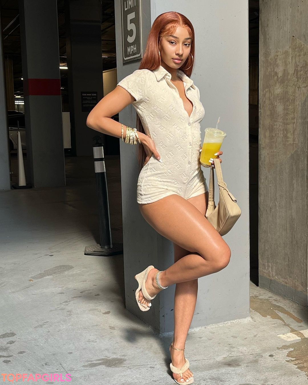 Foto desnuda filtrada de OnlyFans de Rubixrose #60