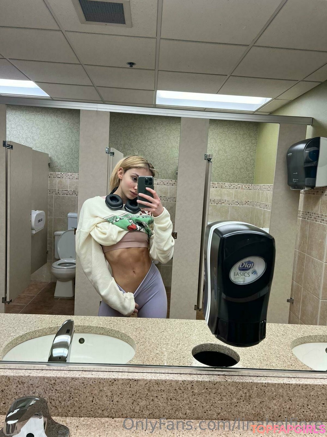 Foto desnuda filtrada de OnlyFans de Lina Belfiore #376