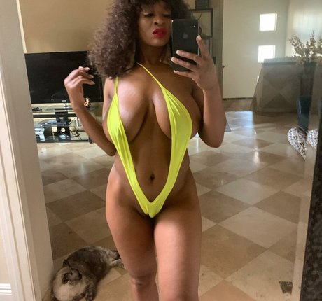 Nyla Storm