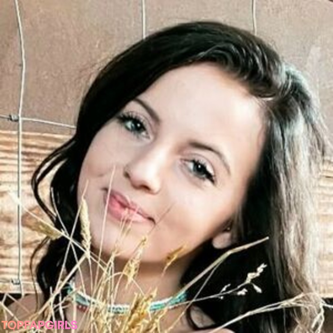 Foto desnuda filtrada de OnlyFans de Fourthgenbarbie2 #57