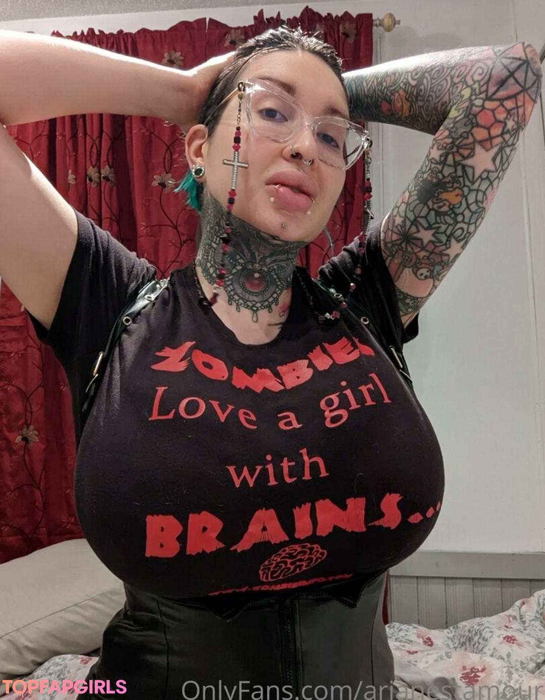 Foto desnuda filtrada de OnlyFans de Ariane Saint Amour #2156 Foto desnuda filtrada de OnlyFans de Ariane Saint Amour #2156