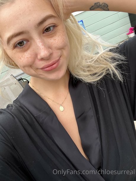 Chloe Surreal
