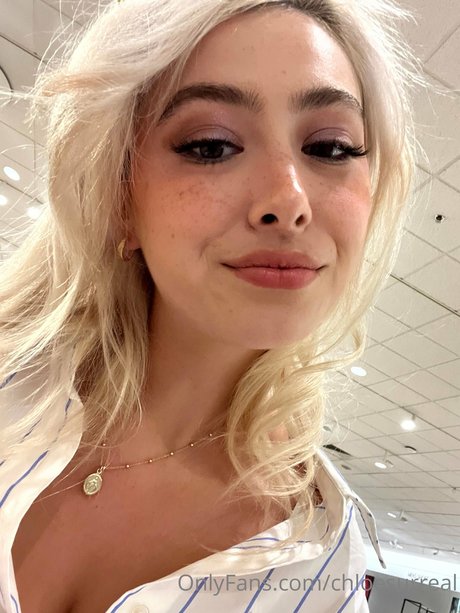 Chloe Surreal