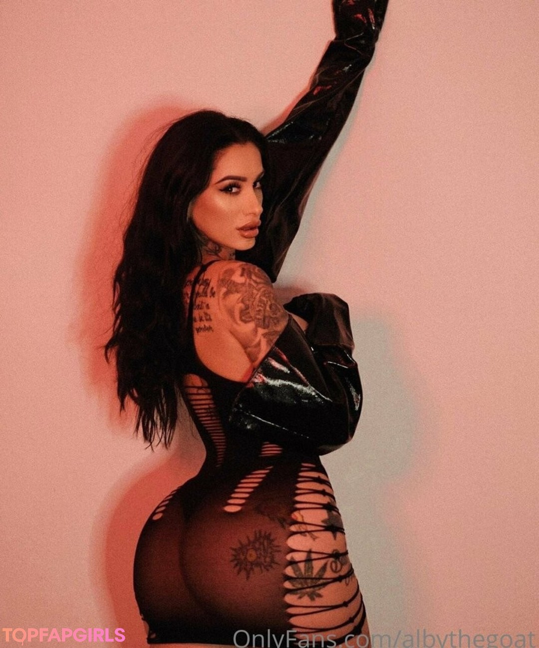 Foto desnuda filtrada de OnlyFans de Albythegoat #54 Foto desnuda filtrada de OnlyFans de Albythegoat #54