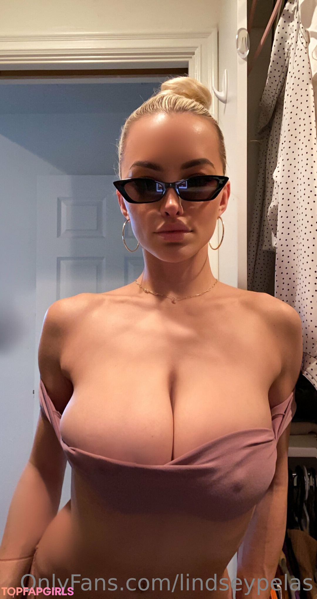 Foto desnuda filtrada de OnlyFans de Lindsey Pelas #138