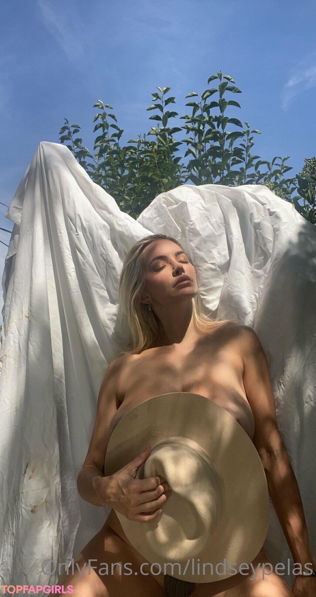 Foto desnuda filtrada de OnlyFans de Lindsey Pelas #264