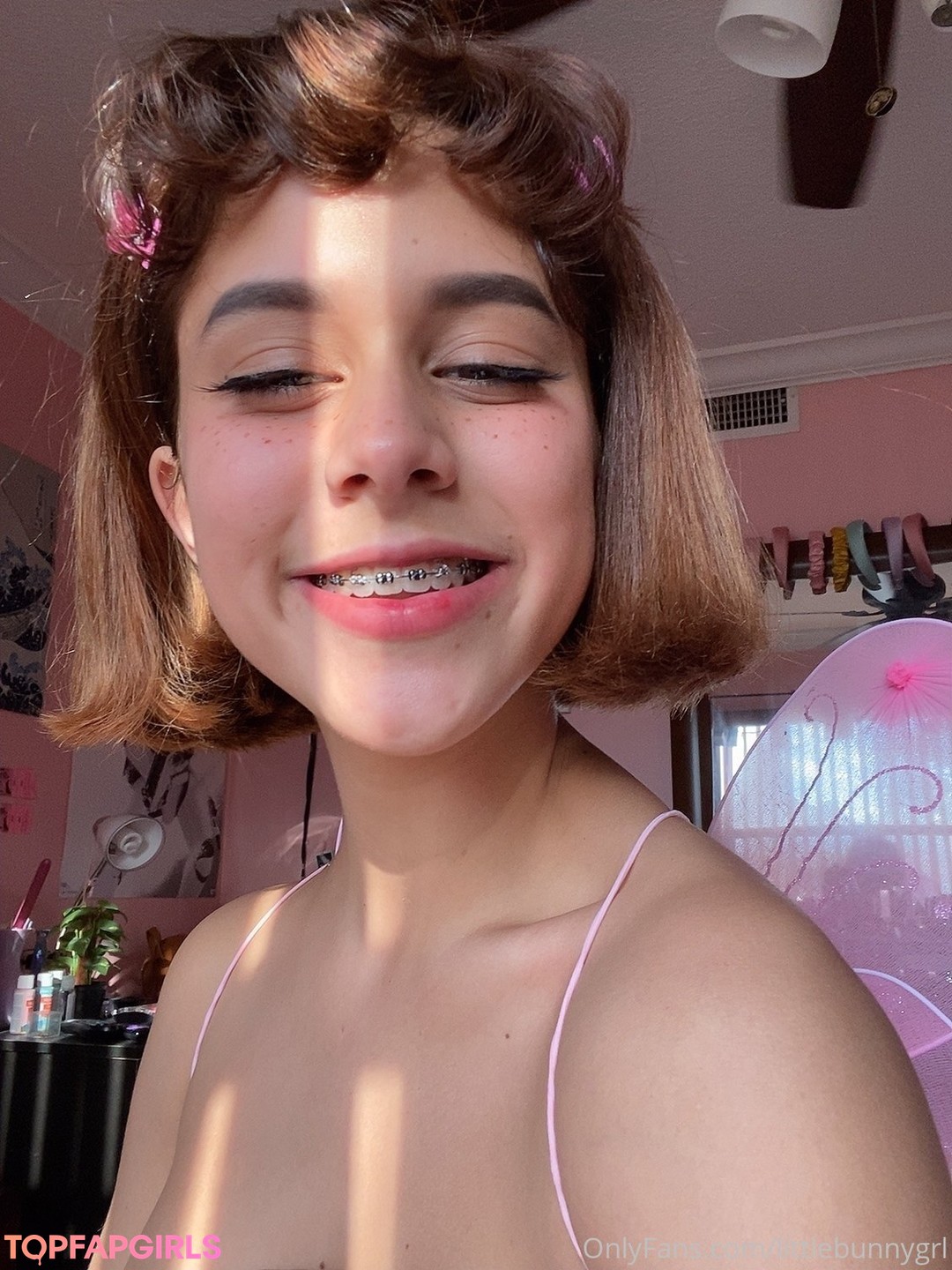 Foto desnuda filtrada de OnlyFans de Little Bunny #270